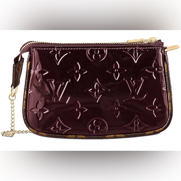Louis Vuitton Mini Pochette Monogram - New with Box - M90597 Perfect Condition - Picture 1 of 17